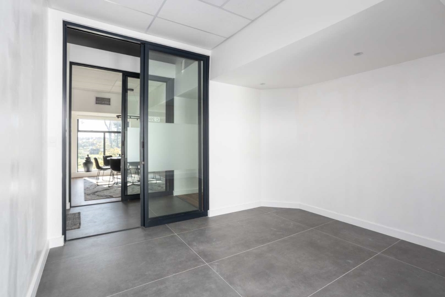 To Let commercial Property for Rent in Val De Vie Estate Western Cape